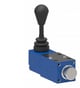 Manual hydraulic valve